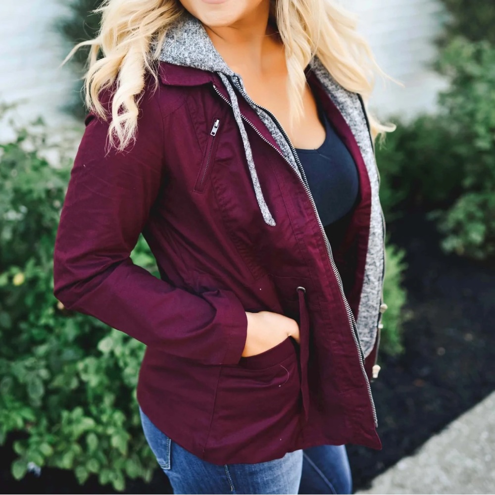 Burgundy anorak hooded jacket